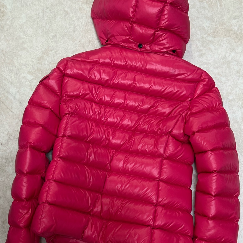Moncler 桃紅色連帽羽絨外套 厚款-17