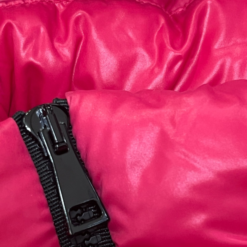 Moncler 桃紅色連帽羽絨外套 厚款-19