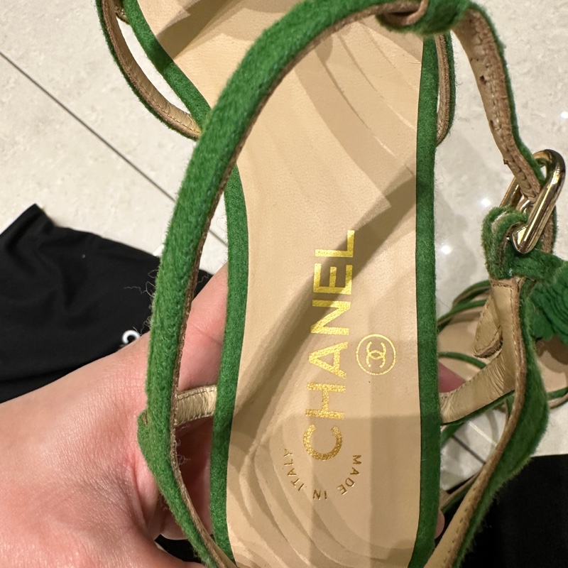 香奈兒山茶花涼鞋~38c出清-4