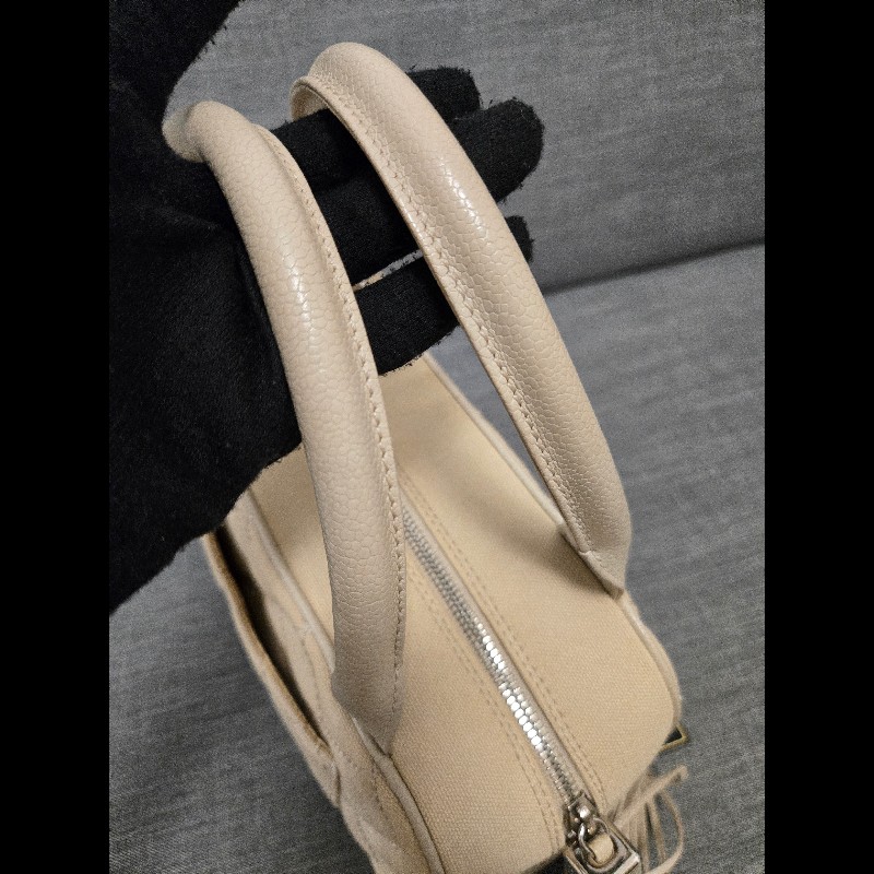 Chanel 香奈兒 奶油色帆布菱格紋大雙C流蘇包 保齡球包 波士頓包-13