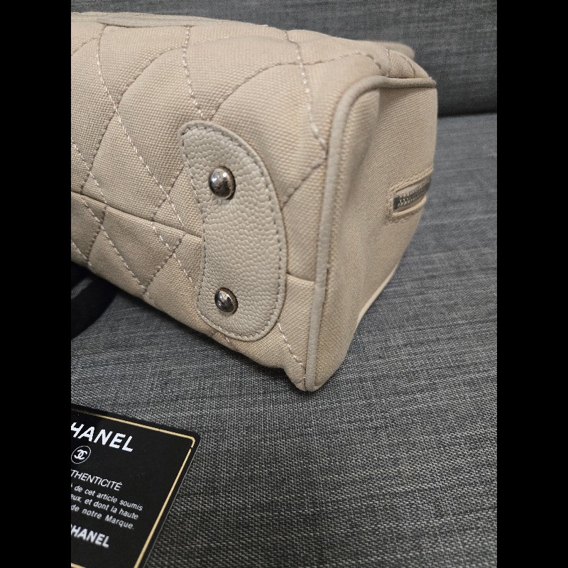 Chanel 香奈兒 奶油色帆布菱格紋大雙C流蘇包 保齡球包 波士頓包-19