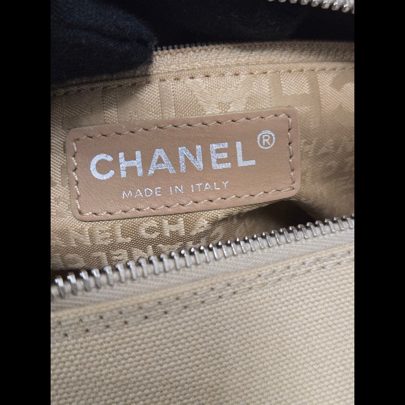 Chanel 香奈兒 奶油色帆布菱格紋大雙C流蘇包 保齡球包 波士頓包-30