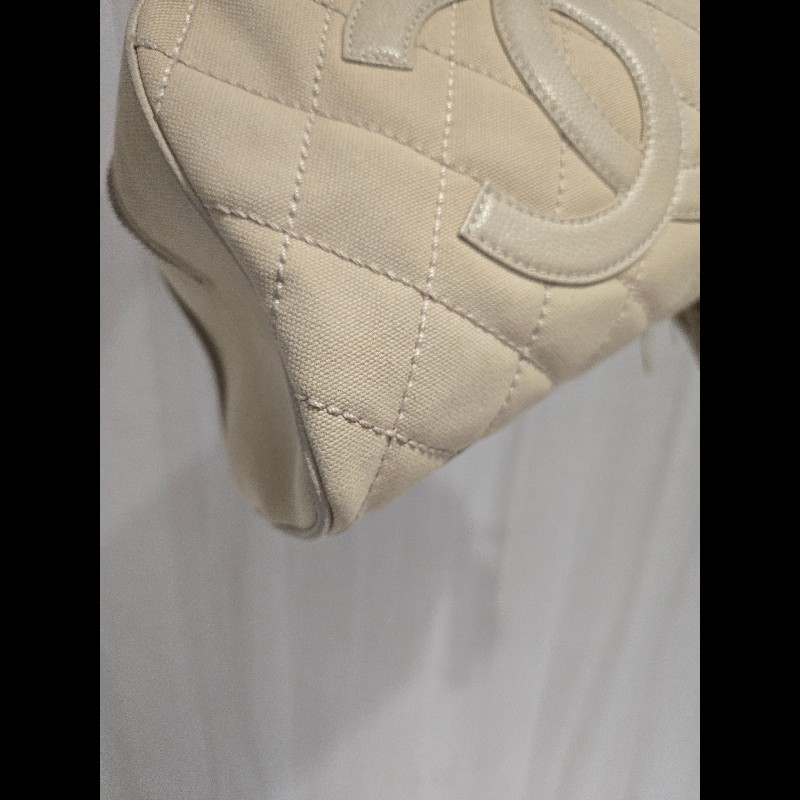 Chanel 香奈兒 奶油色帆布菱格紋大雙C流蘇包 保齡球包 波士頓包-35