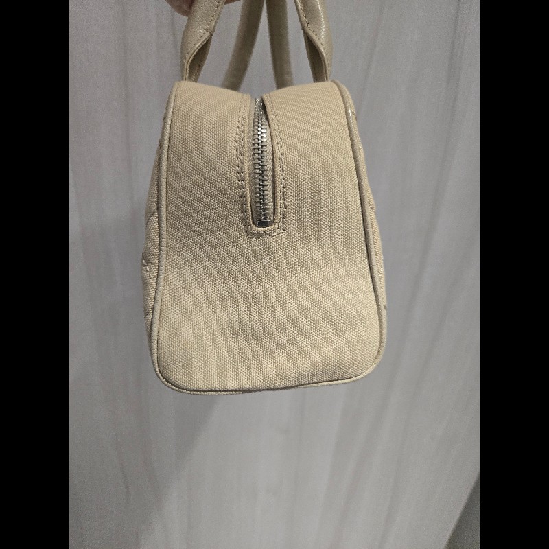 Chanel 香奈兒 奶油色帆布菱格紋大雙C流蘇包 保齡球包 波士頓包-37