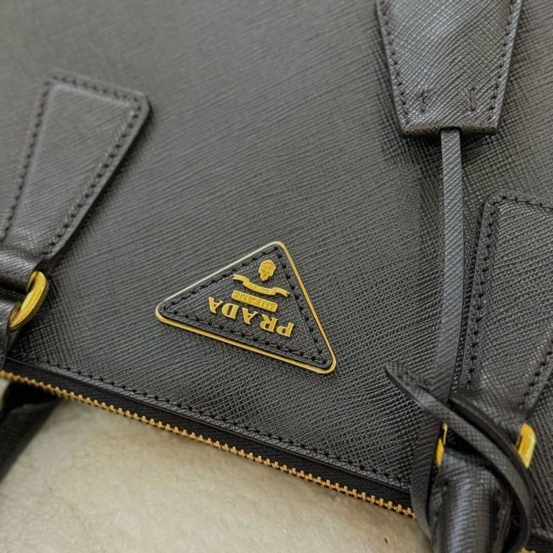 Prada 黑金殺手包小號-2