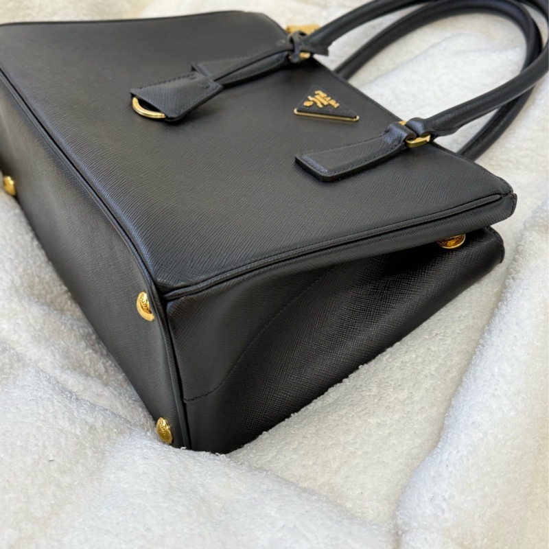 Prada 黑金殺手包小號-4