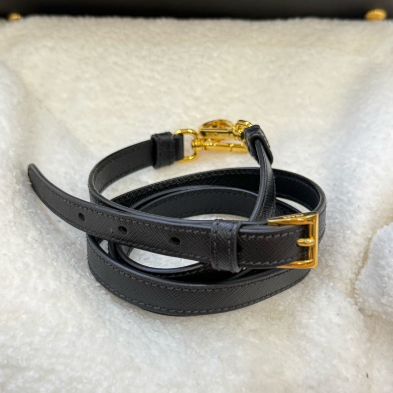 Prada 黑金殺手包小號-14