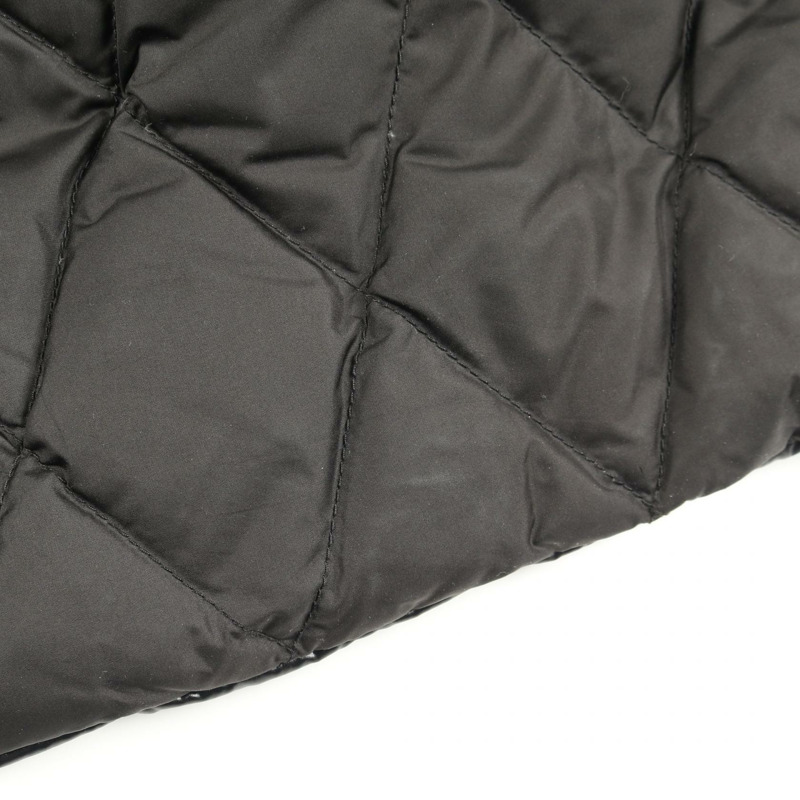 MONCLER 男士黑色尼龍聚酯羽絨外套（二手）-11