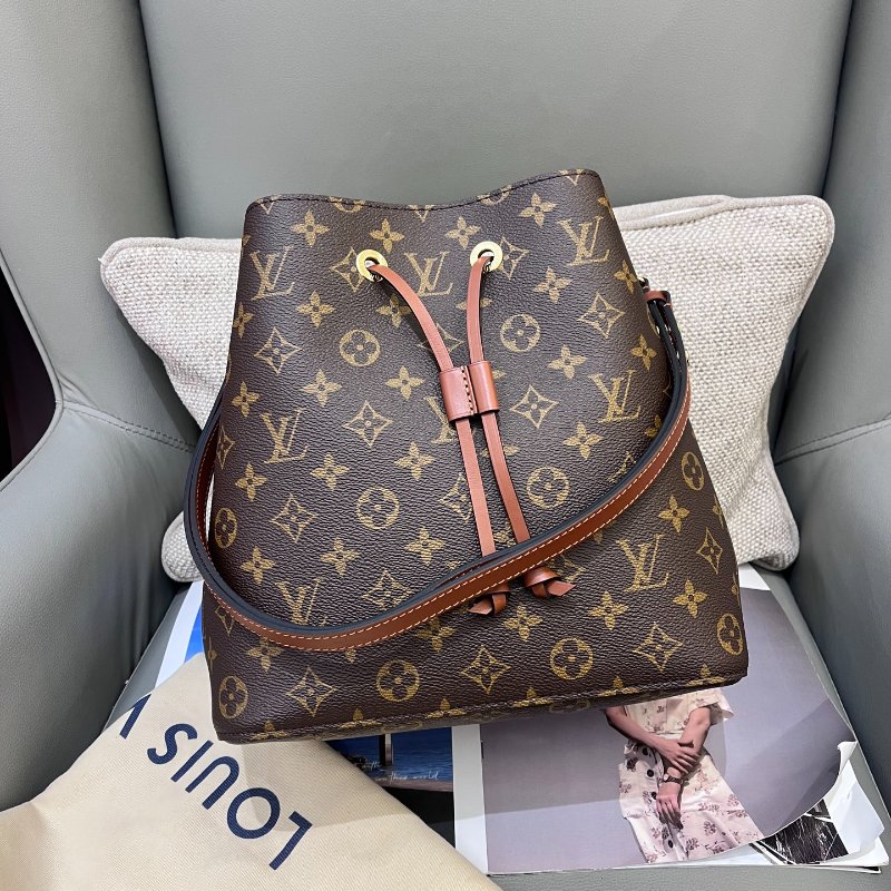 近新品 路易威登/Louis Vuitton 老花焦糖noe水桶包 芯片款-5