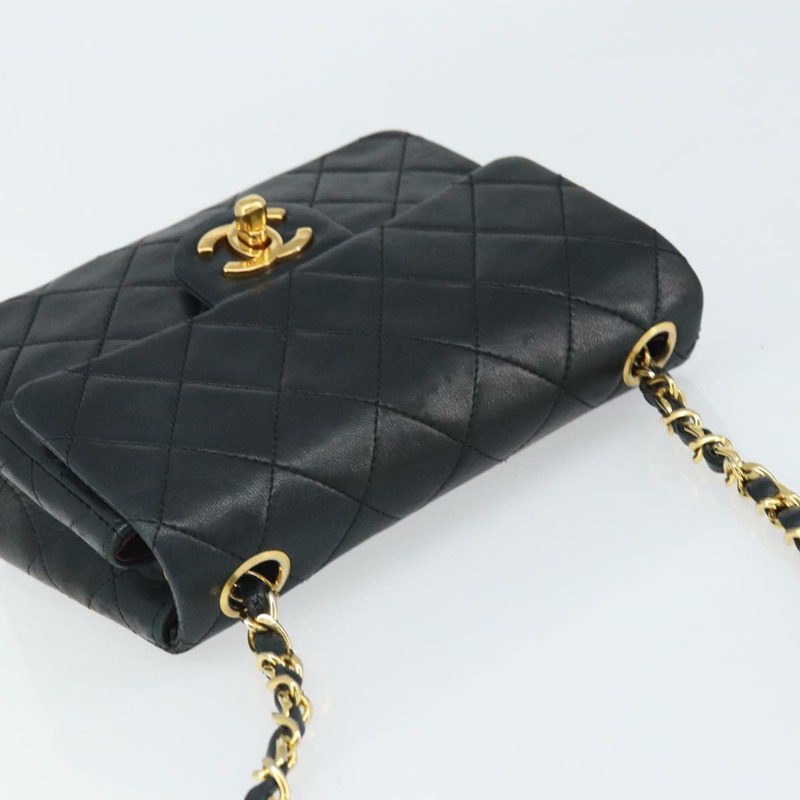 【日本直送】香奈兒 (CHANEL) Matelasse 18 鏈條單肩包，羊皮材質，黑色，金色雙C標誌，正品編號 BA10325SAM-5