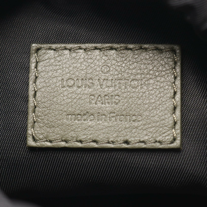 路易威登 Chalk 斜背腰包 M44634 Monogram Shadow 皮革 卡其色-3