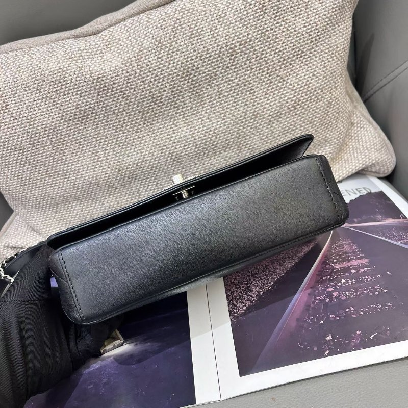 香奈兒/Chanel 黑銀羊皮菱格紋琺瑯扣cf口翻蓋鏈條包-4