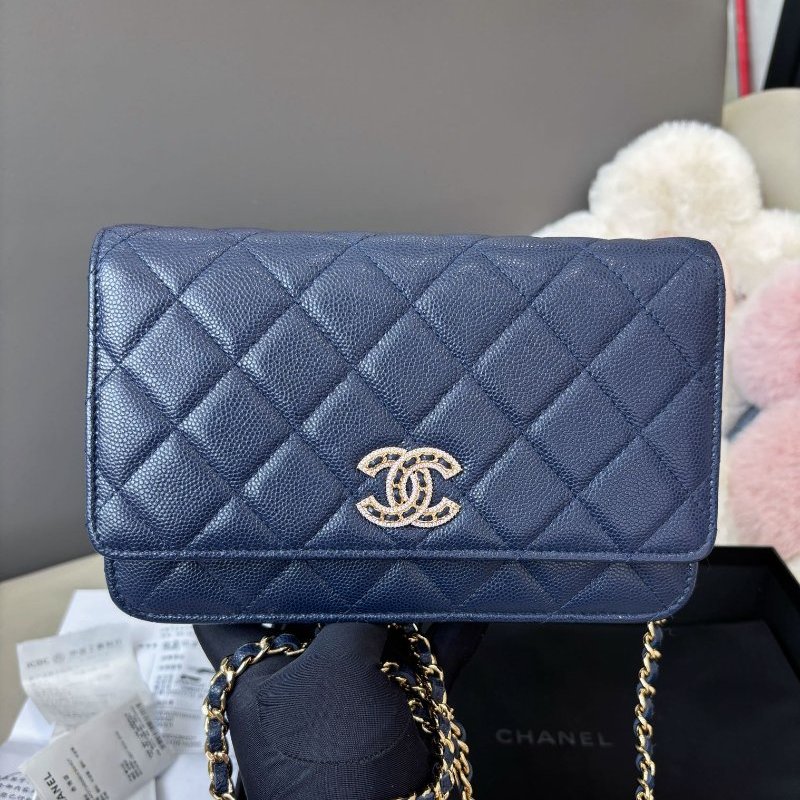 近新品 香奈兒/Chanel 深藍色鑽扣woc 荔枝紋牛皮鏈條包 芯片款-5