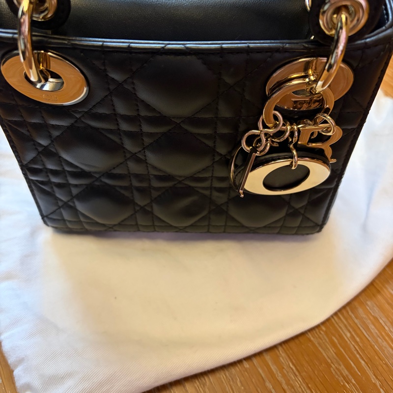 Dior mini Lady Dior 附鏈帶迷你黛妃包-1