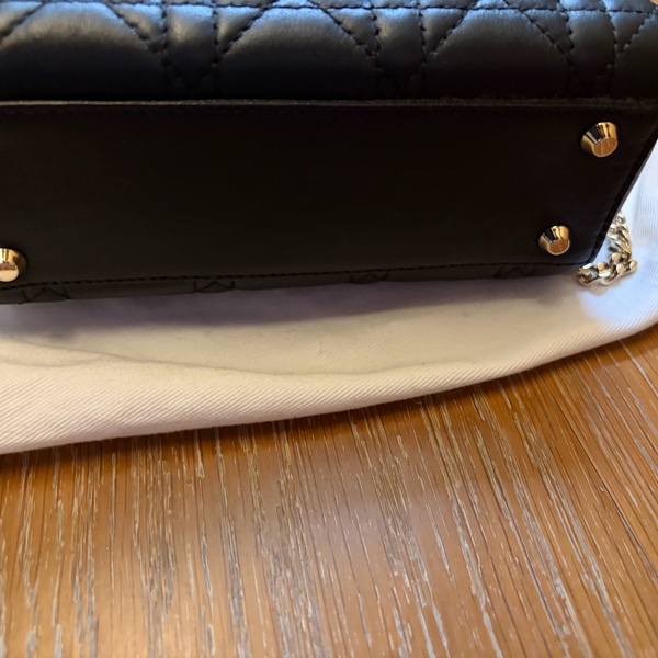 Dior mini Lady Dior 附鏈帶迷你黛妃包-7