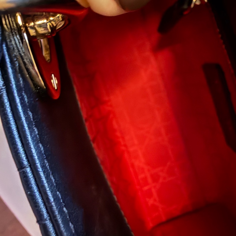 Dior mini Lady Dior 附鏈帶迷你黛妃包-9