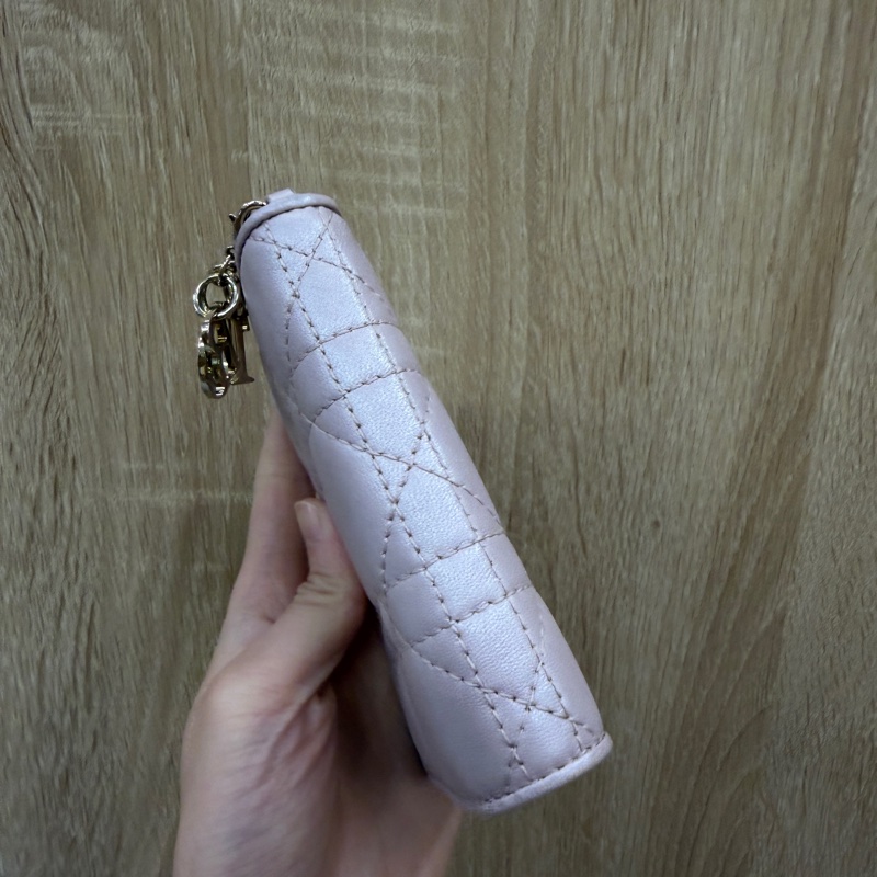 Dior 珠光粉金釦Dior Gardenia 4卡對釦短夾-5