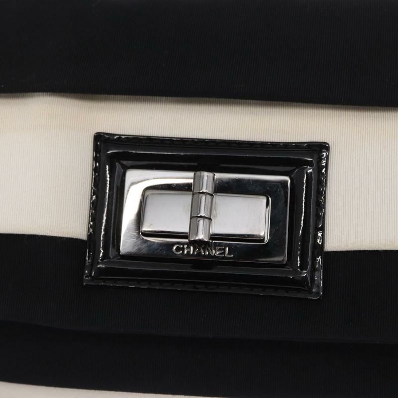 【日本直送】香奈兒 2.55 鏈條肩背包 尼龍材質 黑色 銀色 CC 標誌 正品 169050-17