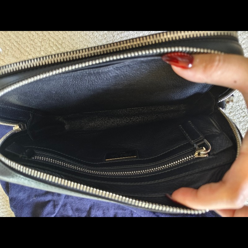 PRADA 黑色 Saffiano 皮革手拿包／手腕包｜附原廠卡｜男女皆適用-11