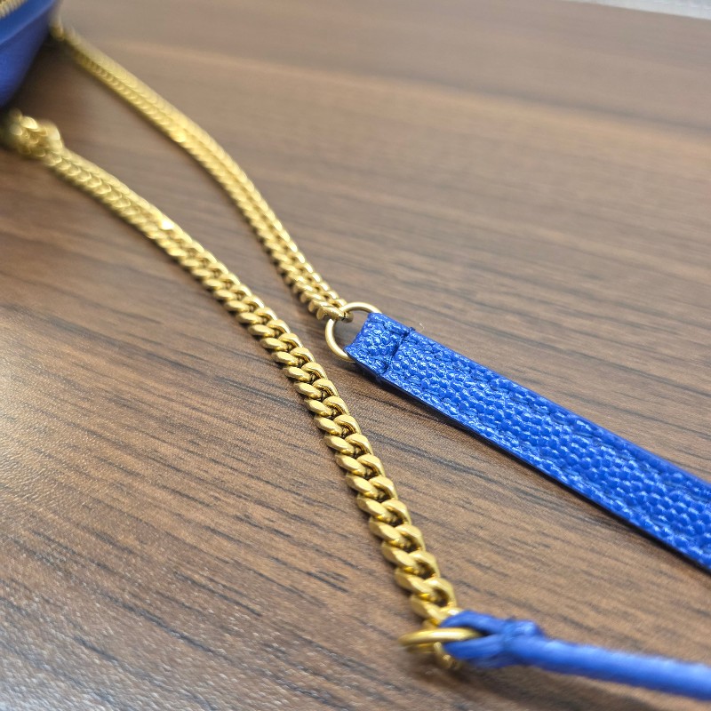 [ 過新年甜價出😍] YSL電光藍荔枝牛皮霧金釦Mini流蘇斜背包-14