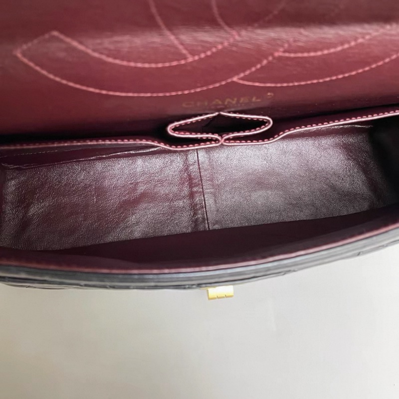 Chanel香奈兒2.55大號黑金菱格油蠟牛皮雙蓋包-7