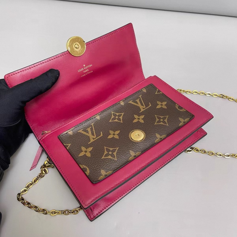 LV路易威登Flore系列老花玫紅鏈條包-6