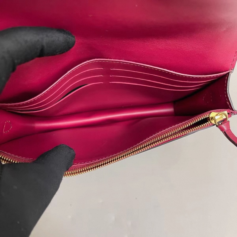 LV路易威登Flore系列老花玫紅鏈條包-7