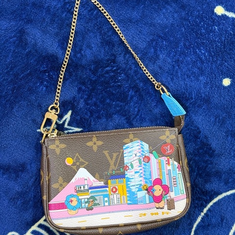 LV限量 Vivienne Mini Pochette配件包