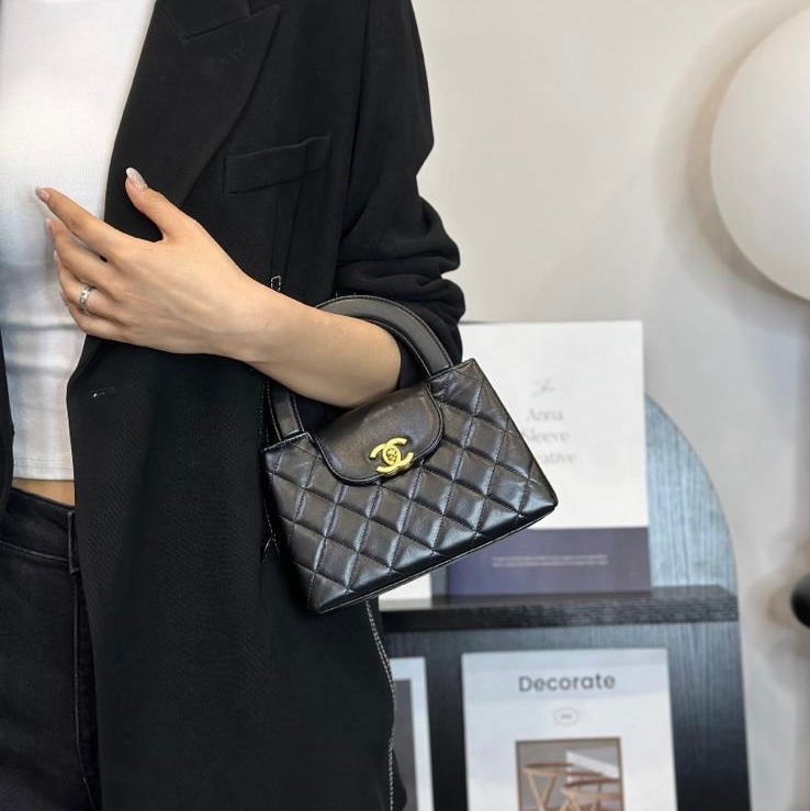 CHANEL CC Mini Kelly 黑金鏈條包 晶片款-1