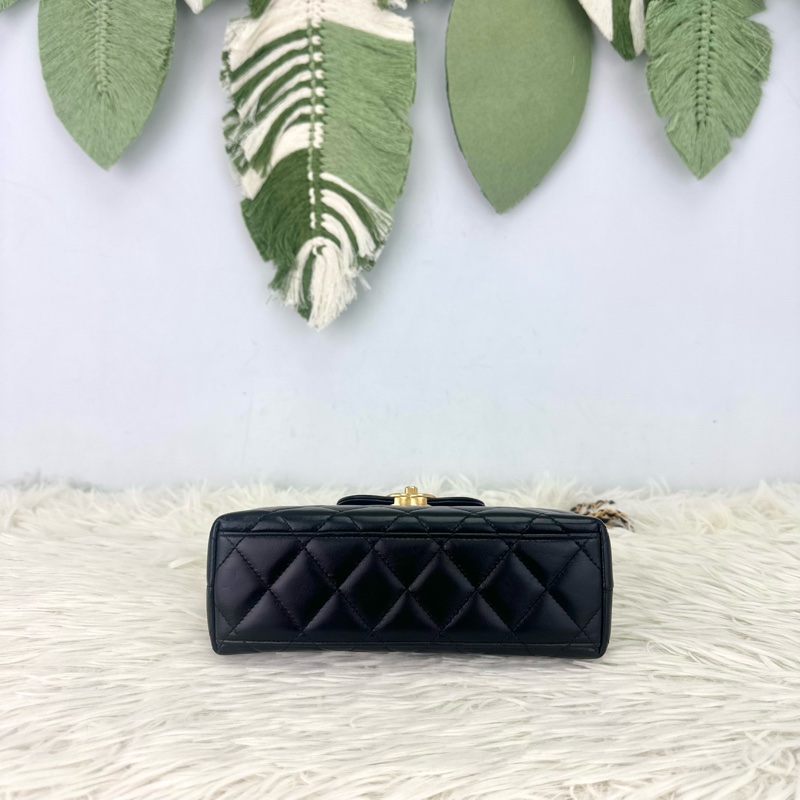 CHANEL CC Mini Kelly 黑金鏈條包 晶片款-5