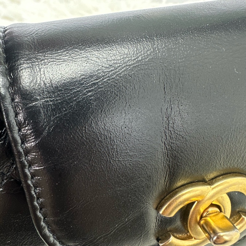 CHANEL CC Mini Kelly 黑金鏈條包 晶片款-6