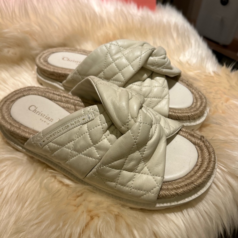 9成新Dior拖鞋-2