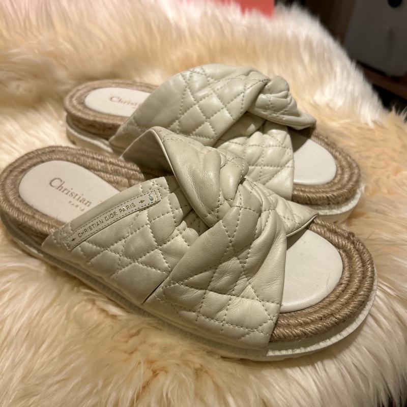 9成新Dior拖鞋-3