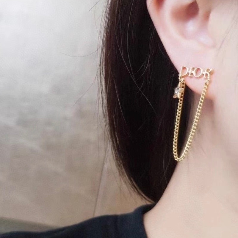 【全新✨ 全網最低價！】Dior金色 logo 星星鏈條吊墜耳環 子母加星星（下單前先詢問庫存❗️）-1