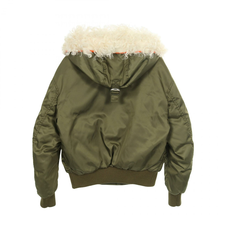 Miu Miu 卡其色尼龍羽絨服，二手女款-1