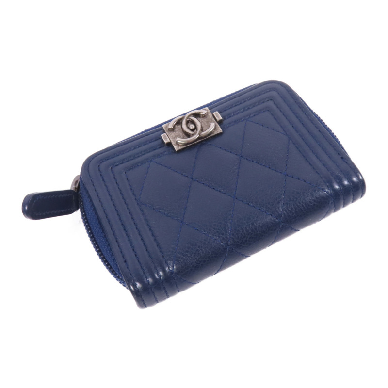 CHANEL 牛皮皮革Boy Card Case銀扣卡片套-3