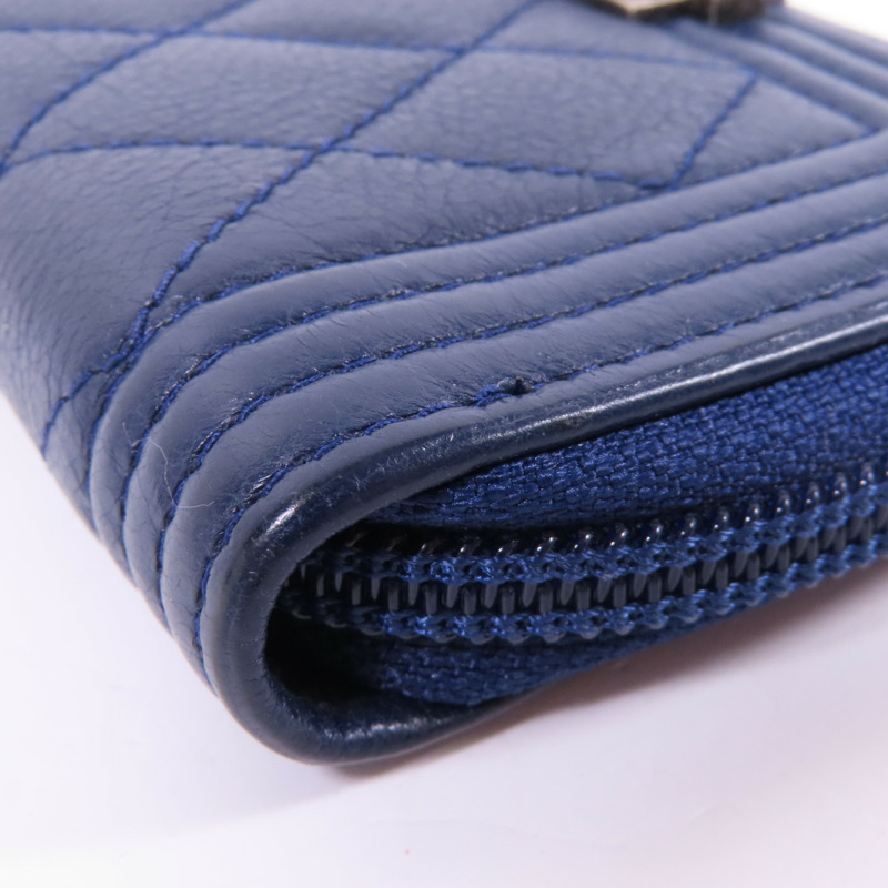 CHANEL 牛皮皮革Boy Card Case銀扣卡片套-7