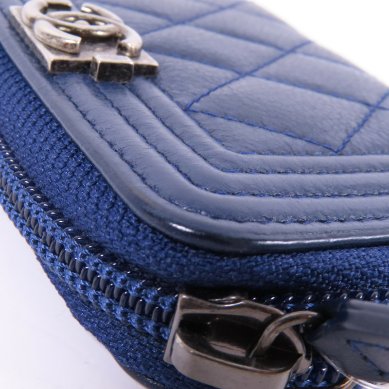 CHANEL 牛皮皮革Boy Card Case銀扣卡片套-9