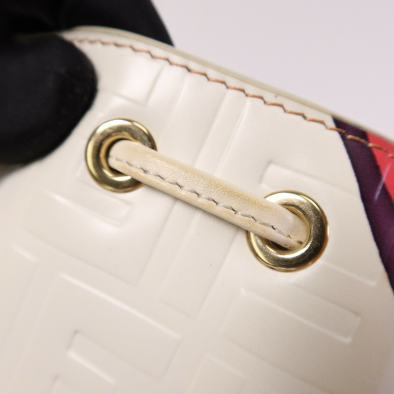 FENDI 牛皮皮革Mon Tresor Mini金扣手挽肩背兩用袋-13