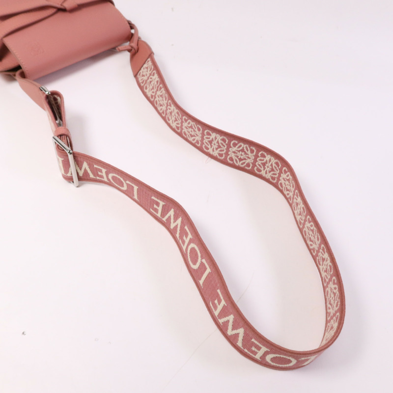 LOEWE 牛皮皮革Mini Gate Dual銀扣肩背袋-9