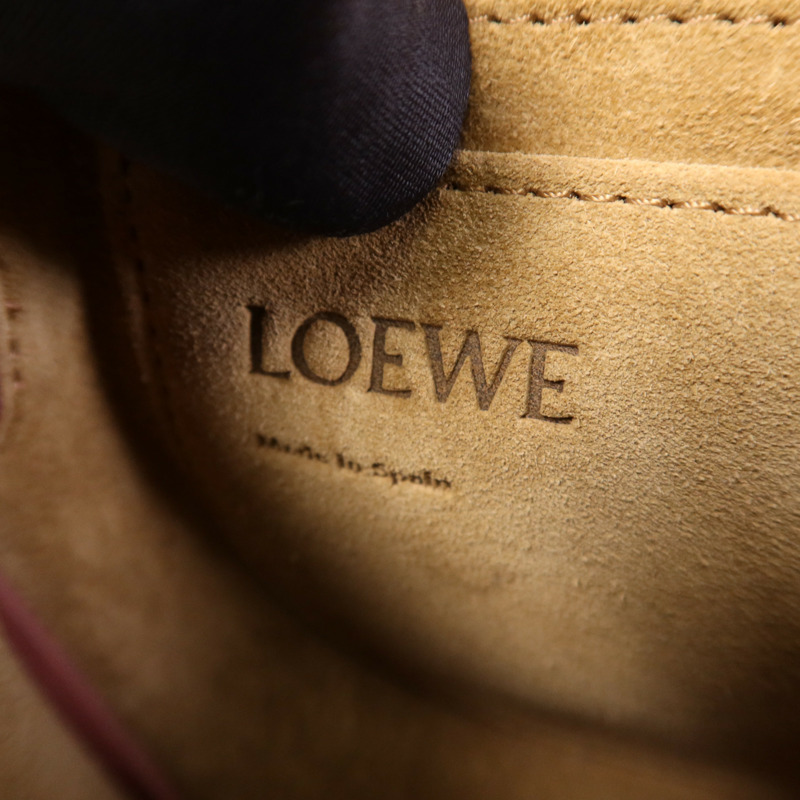 LOEWE 牛皮皮革Mini Gate Dual銀扣肩背袋-12