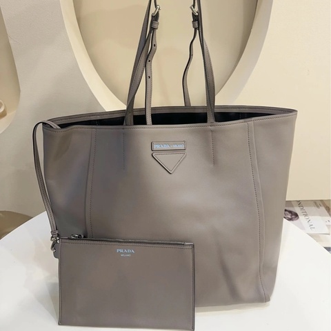 Prada 大號 灰色 牛皮 托特包 尺寸約46*33