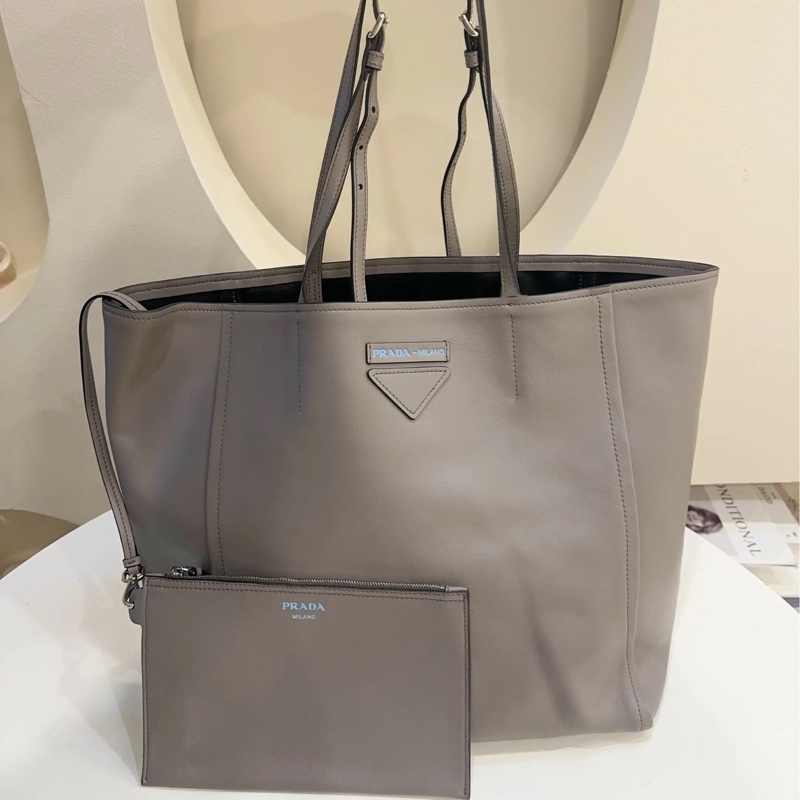 Prada 大號 灰色 牛皮 托特包 尺寸約46*33-0