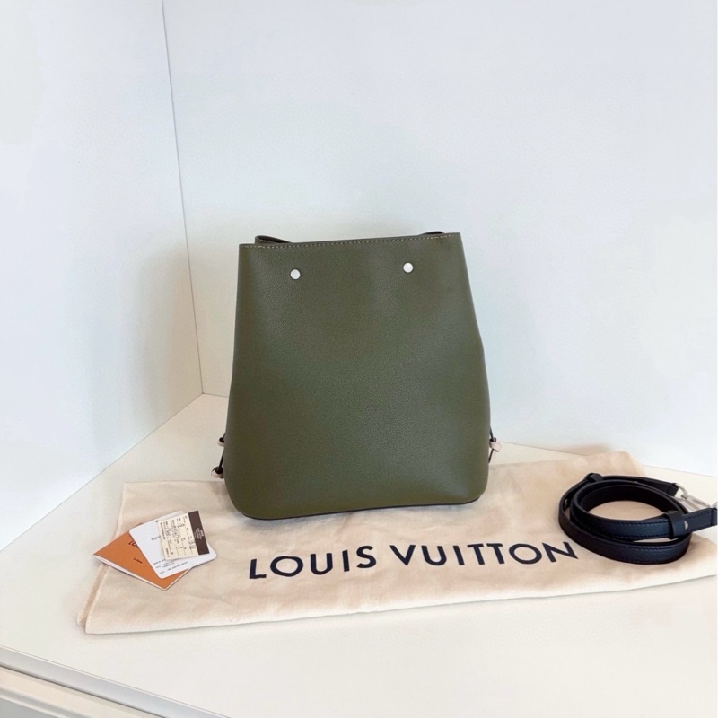 LV LockMe全皮水桶包 尺寸約25*27*15 鰐梨綠 銀扣 稀少配色-3