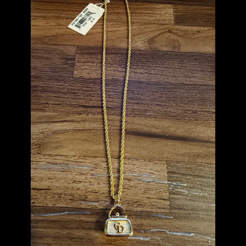 日本帶回Christian Dior 包包圖案項鍊搭配盒子,絕版品-3