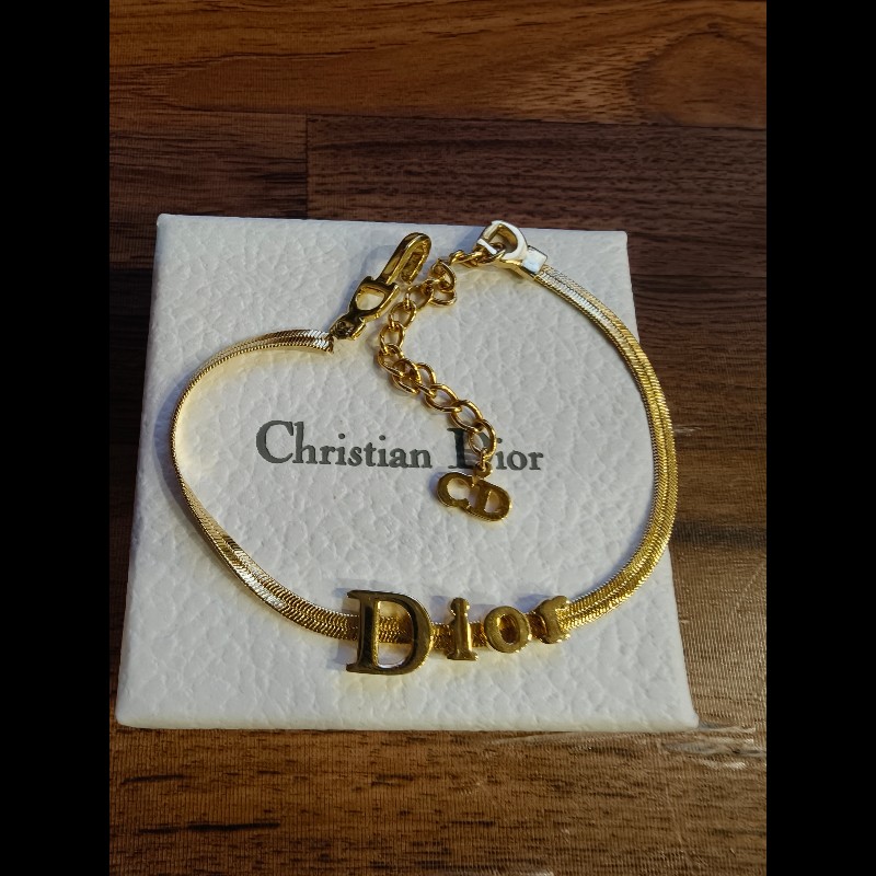 日本帶回絕版Christian Dior Logo 手鍊，附盒子-1