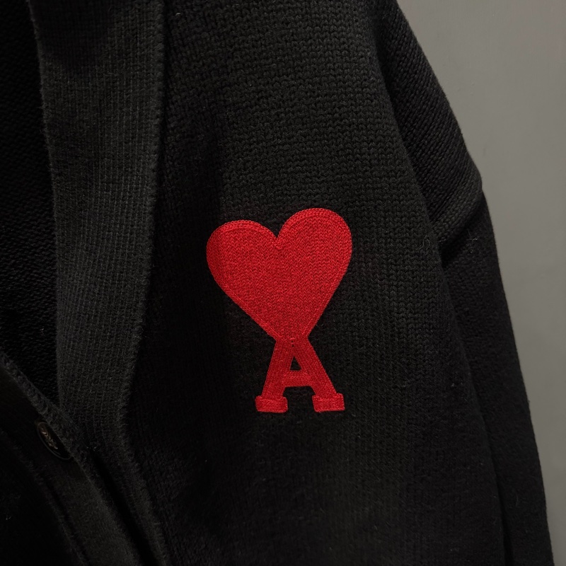 Ami 大愛心刺繡 針織外套 黑-1