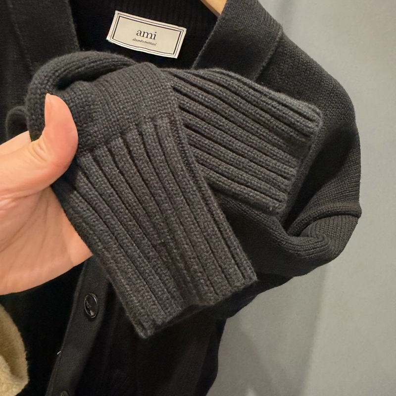 Ami 大愛心刺繡 針織外套 黑-8