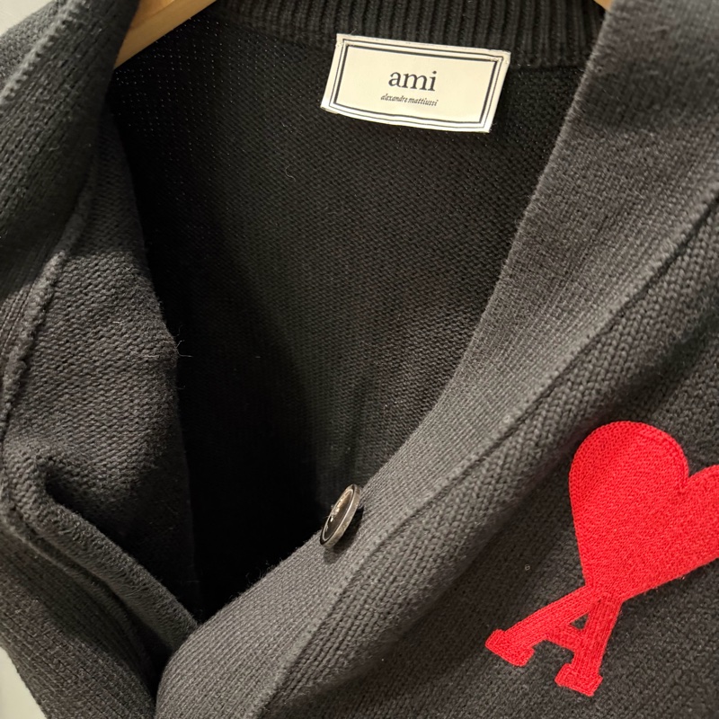 Ami 大愛心刺繡 針織外套 黑-9