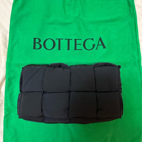 BV 8格尼龍黑色Cassette